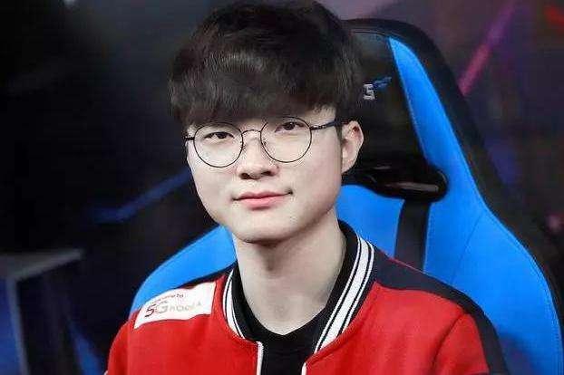 纳达尔在场 纳达尔在场