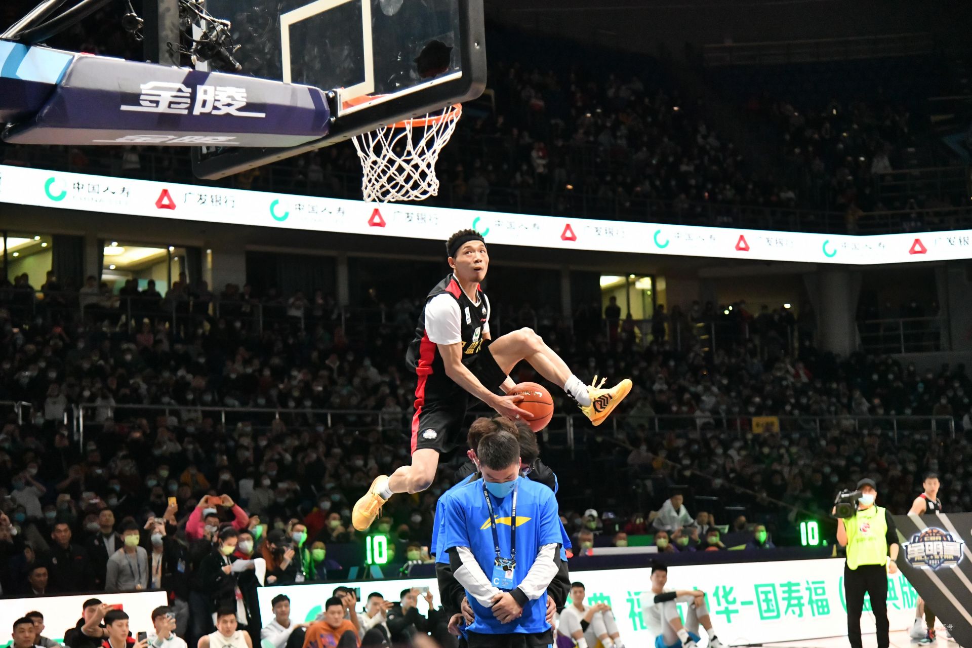 与震撼的装 与震撼的装